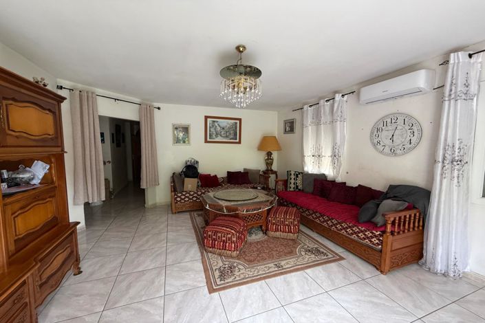 Image No.2-3 Bed House for sale