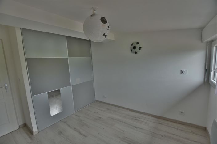 Image No.11-3 Bed Apartment for sale