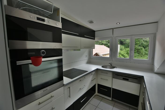 Image No.3-3 Bed Apartment for sale