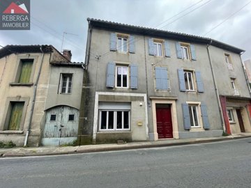 7 Bed House for sale