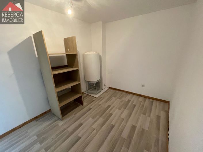 Image No.18-7 Bed House for sale