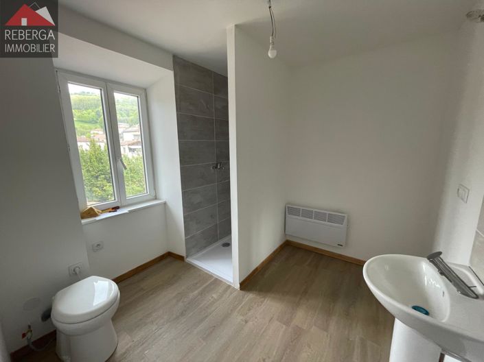 Image No.20-7 Bed House for sale