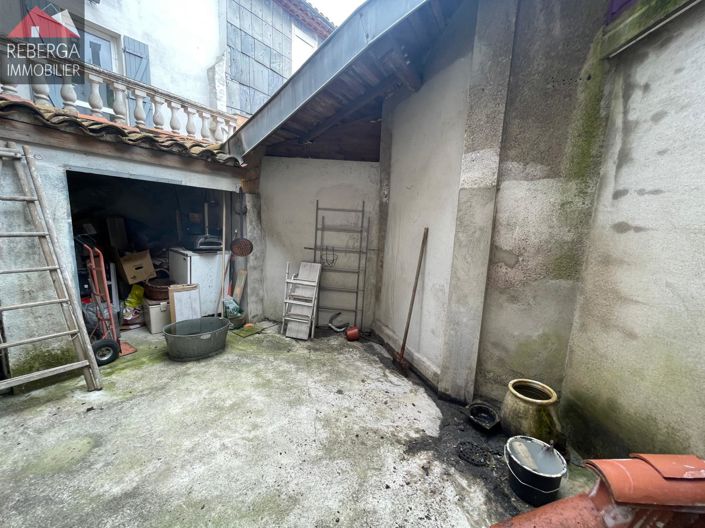 Image No.30-7 Bed House for sale