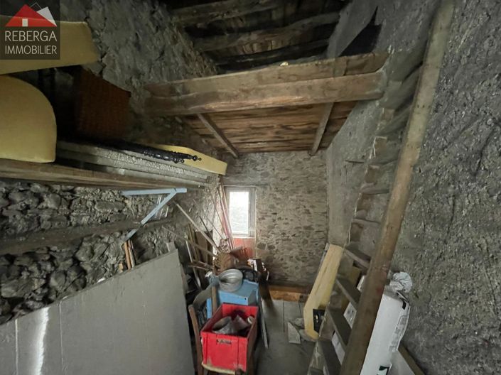 Image No.37-7 Bed House for sale