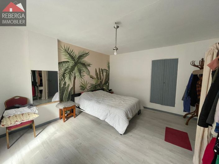 Image No.6-7 Bed House for sale