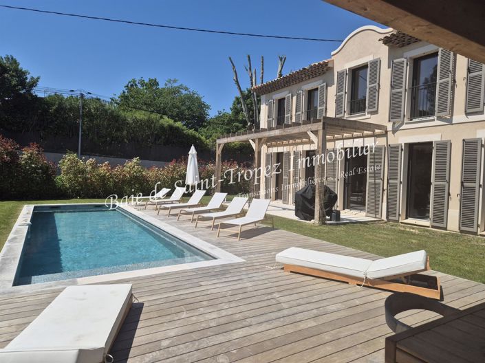 Image No.1-5 Bed House for sale