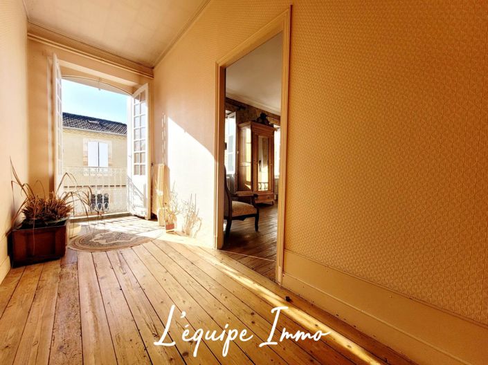 Image No.7-4 Bed House for sale