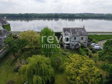 1 - Saint-Mathurin-sur-Loire, House