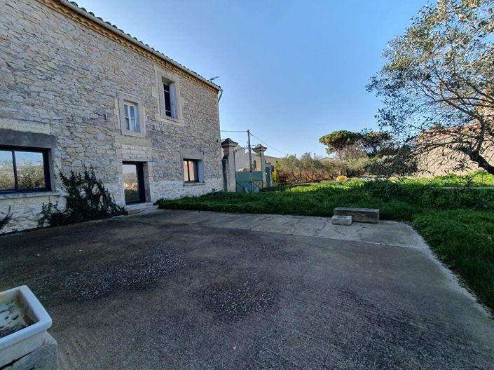Image No.1-3 Bed House for sale