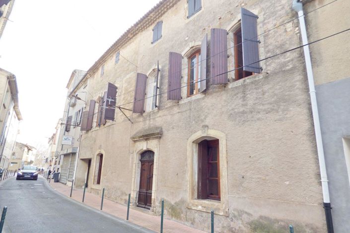 Image No.1-7 Bed House for sale