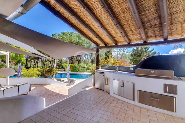 Image No.12-8 Bed House for sale