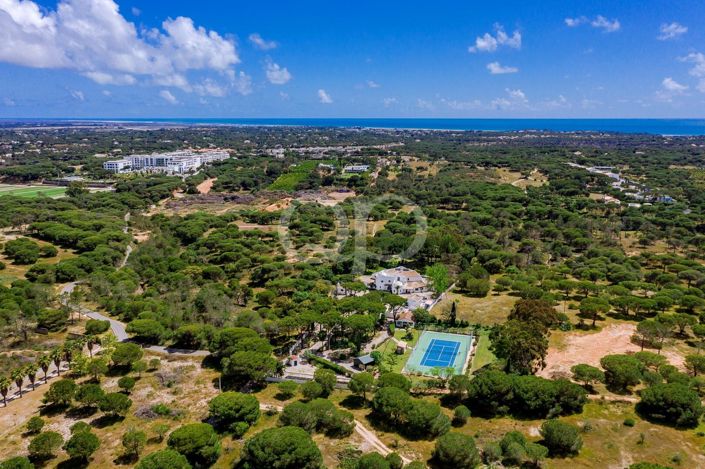 Image No.21-8 Bed House for sale