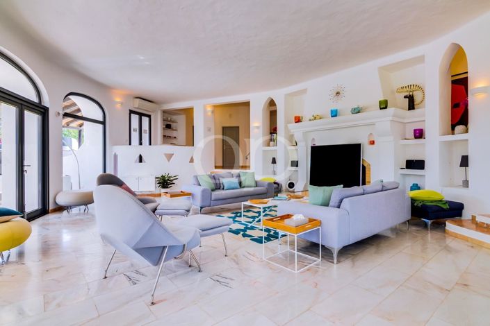 Image No.34-8 Bed House for sale