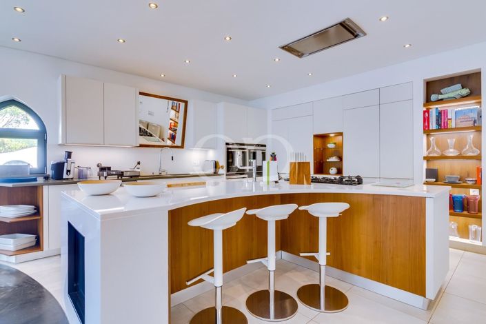 Image No.39-8 Bed House for sale