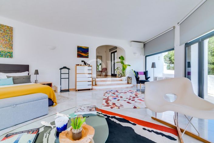 Image No.49-8 Bed House for sale