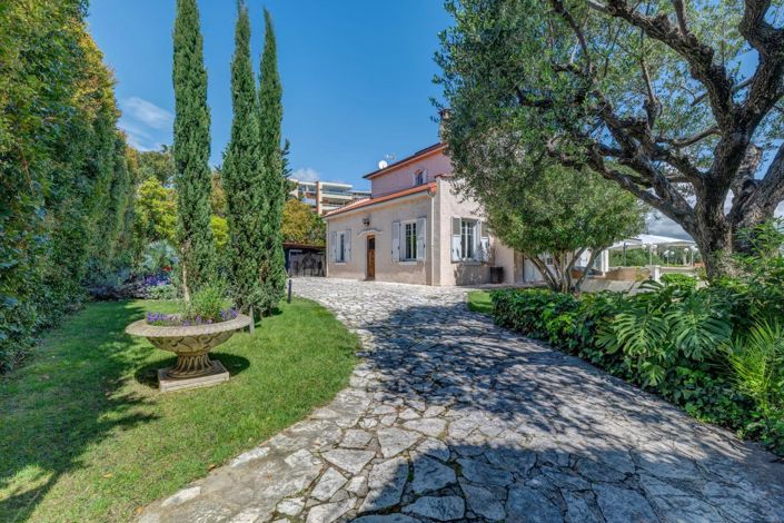 Image No.1-6 Bed House for sale