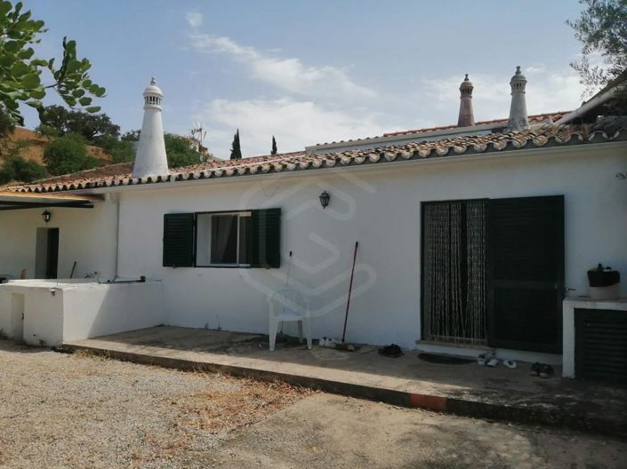 Image No.1-3 Bed House for sale