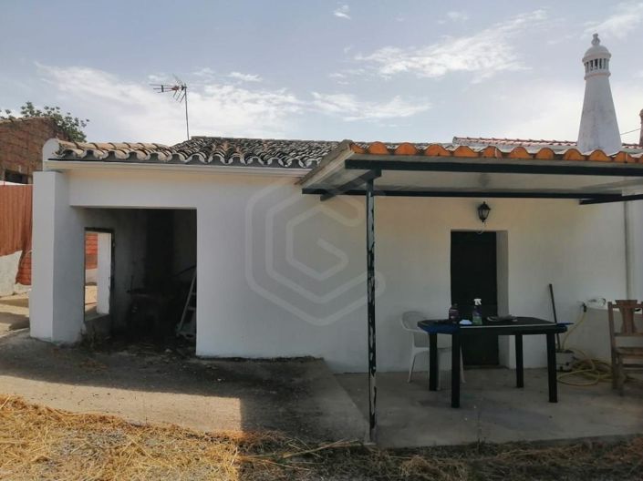 Image No.18-3 Bed House for sale