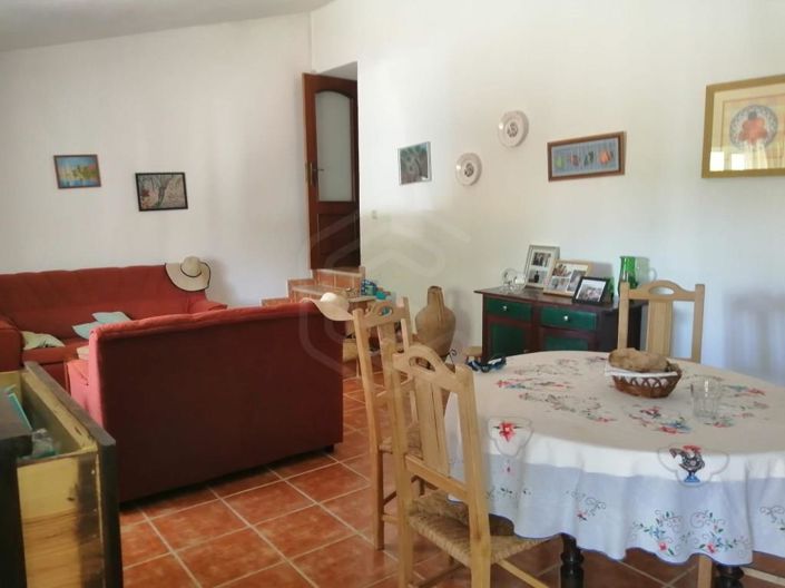 Image No.6-3 Bed House for sale