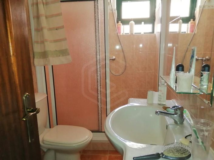 Image No.7-3 Bed House for sale