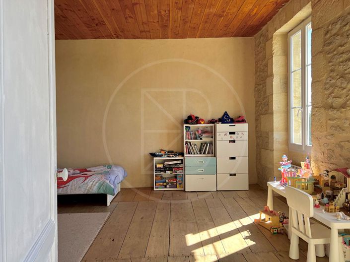 Image No.11-5 Bed House for sale