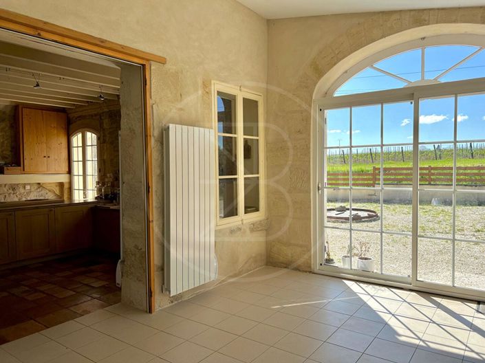 Image No.8-5 Bed House for sale