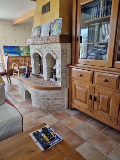 Image No.15-6 Bed House for sale