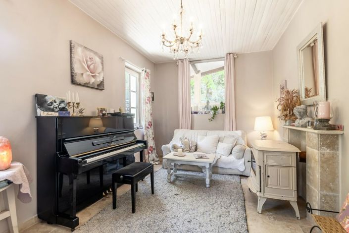 Image No.8-2 Bed House for sale