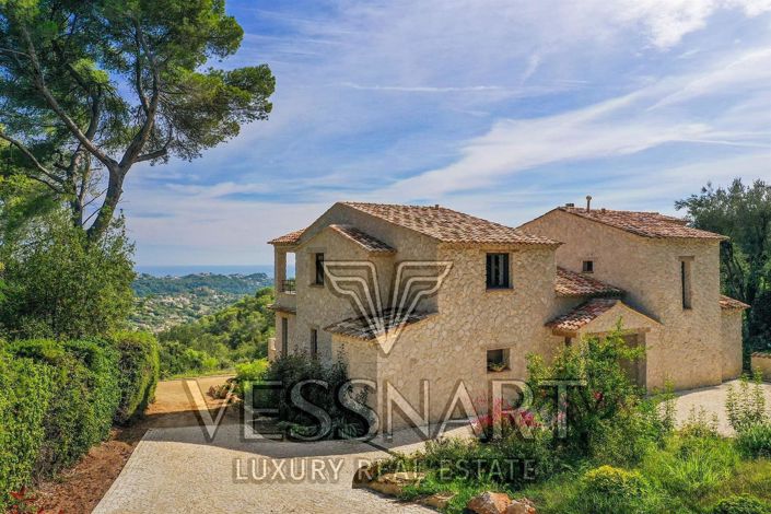 Image No.2-4 Bed House for sale