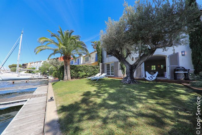 Image No.6-Propriété de 6 chambres à vendre à Grimaud