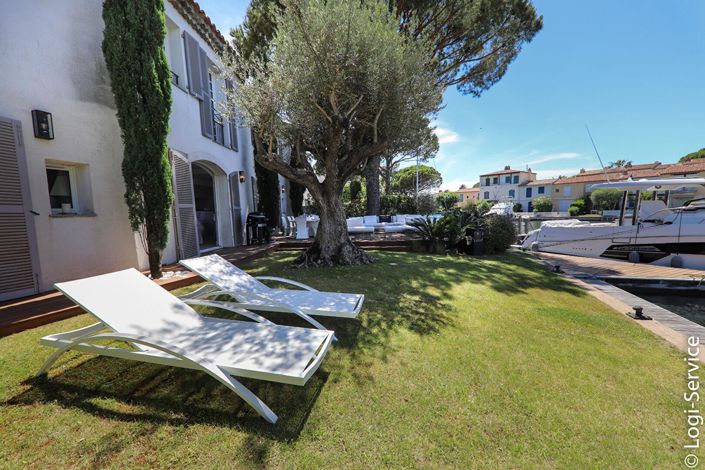 Image No.7-Propriété de 6 chambres à vendre à Grimaud