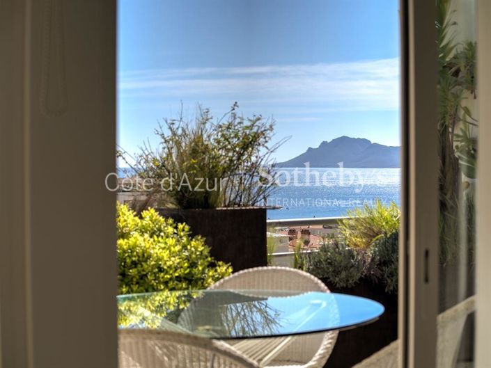 Image No.1-3 Bed Apartment for sale