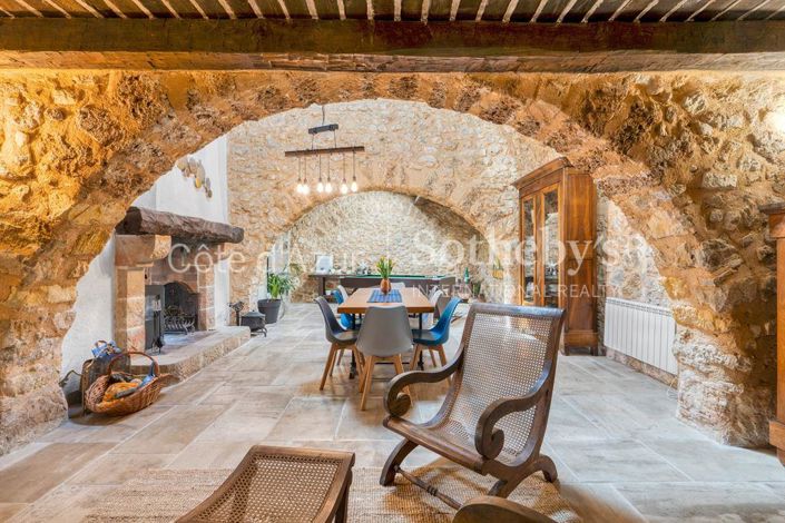 Image No.11-3 Bed House for sale