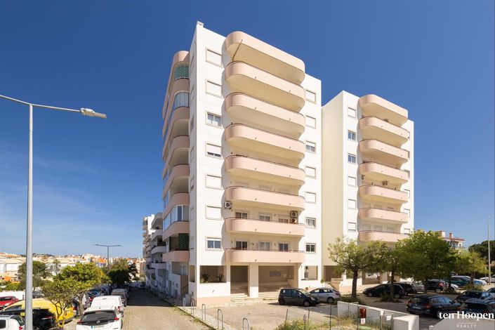Image No.1-3 Bed Apartment for sale