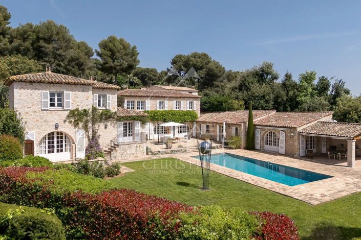 Image No.1-8 Bed House for sale