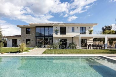 1 - Roquefort-les-Pins, House
