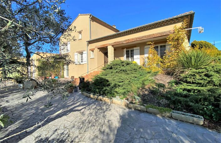 Image No.1-5 Bed House for sale