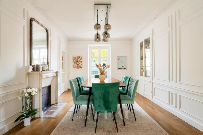 Image No.7-5 Bed House for sale