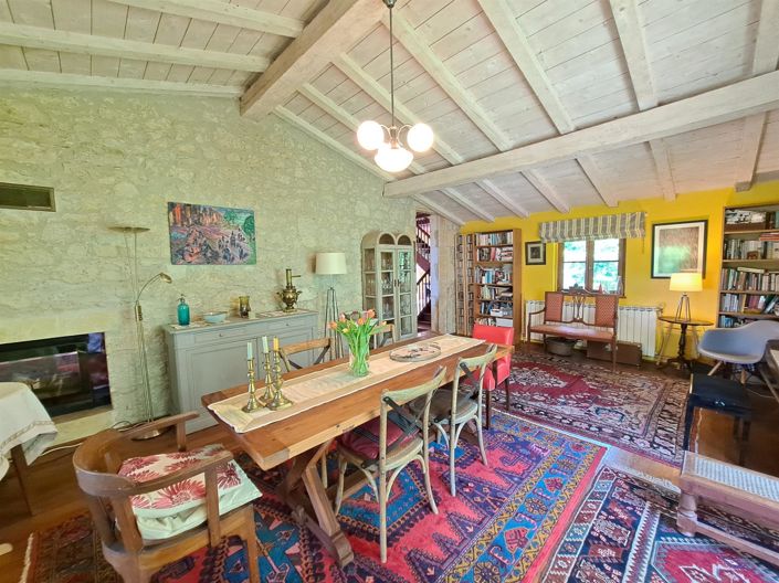 Image No.11-5 Bed House for sale