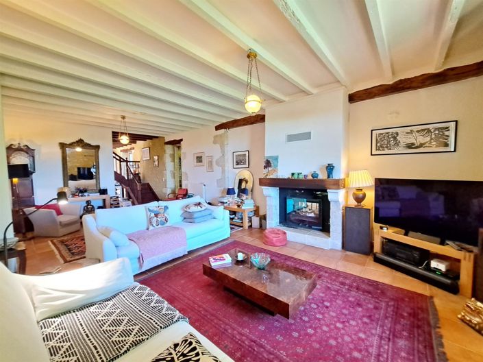 Image No.9-5 Bed House for sale