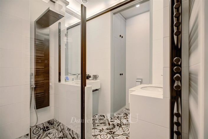 Image No.10-4 Bed Apartment for sale