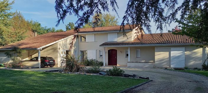 Image No.1-4 Bed House for sale