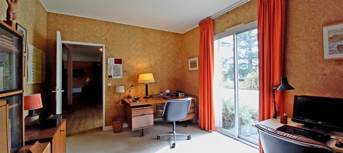 Image No.18-4 Bed House for sale