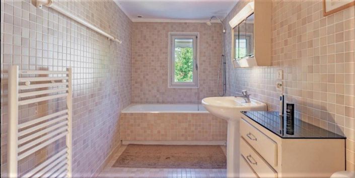 Image No.19-4 Bed House for sale