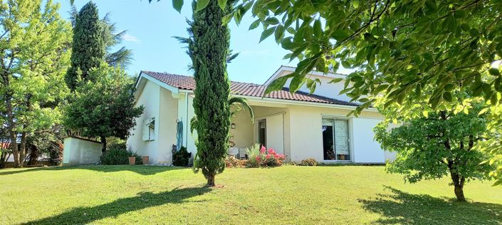 Image No.25-4 Bed House for sale