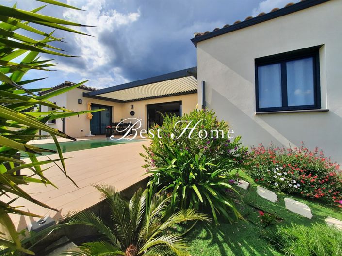 Image No.1-5 Bed House for sale