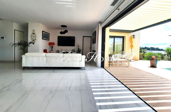 Image No.12-Maison de 5 chambres à vendre à Nîmes