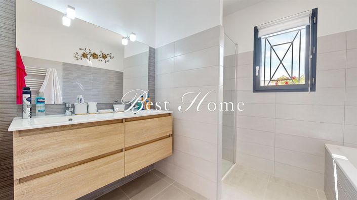 Image No.16-Maison de 5 chambres à vendre à Nîmes