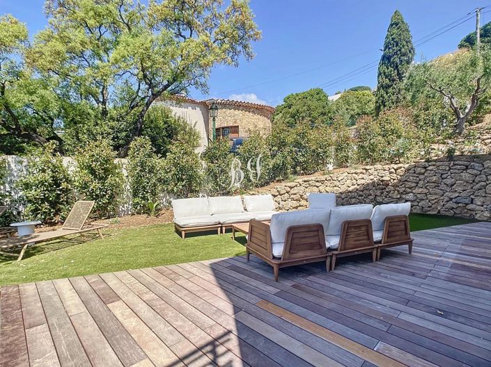 Image No.11-5 Bed House for sale