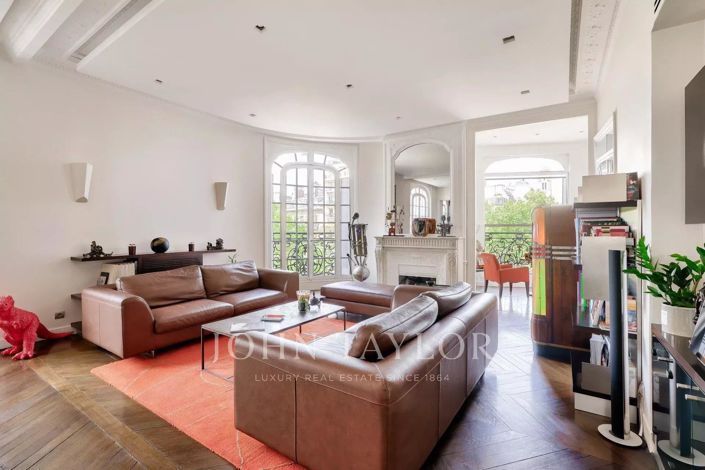Image No.1-3 Bed Apartment for sale